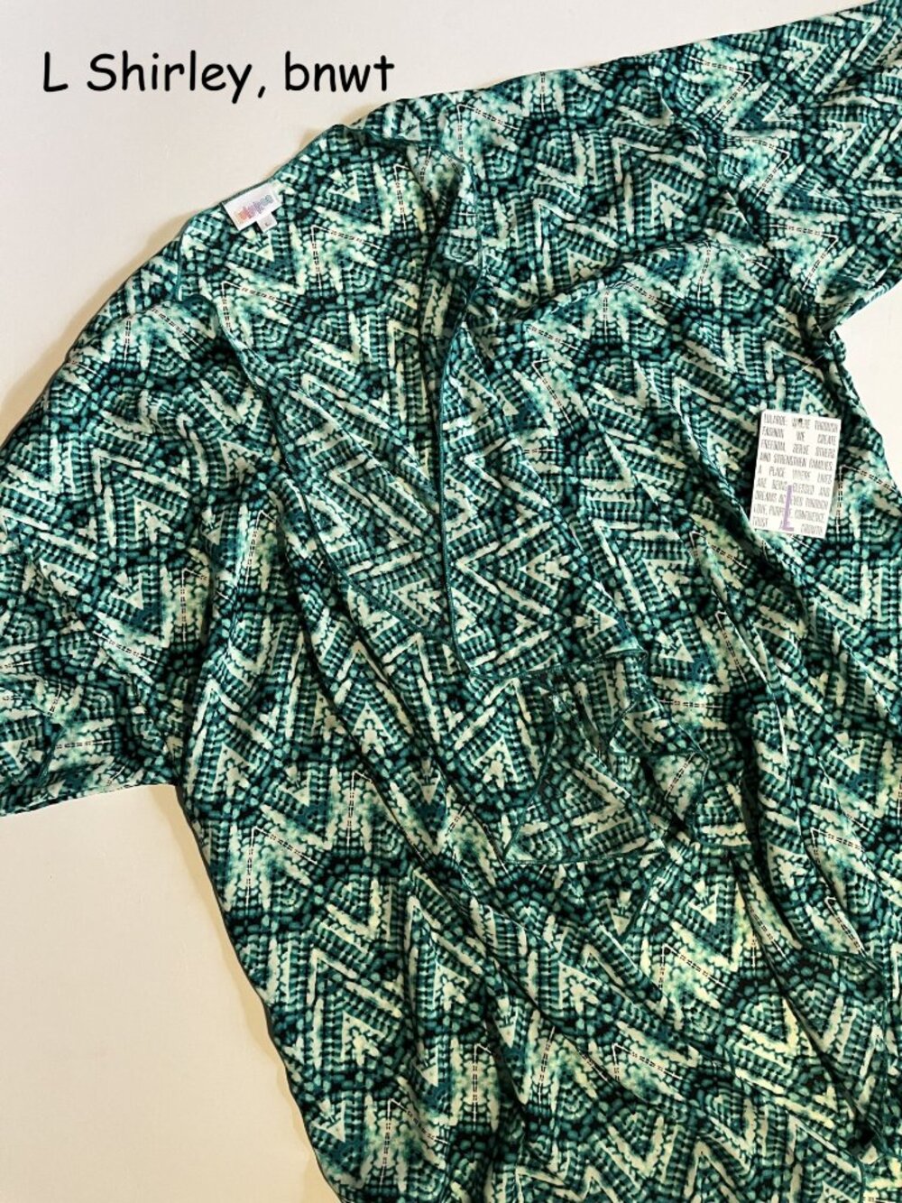 Large Lularoe Shirley kimono cover up, green and black zigzags